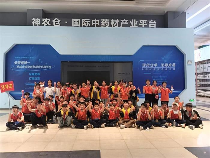 AYX爱游戏 - 注册送彩金88元- 世界杯指定体育平台让孩子乐享运动的秘密：简单游戏提升幼儿身体素养